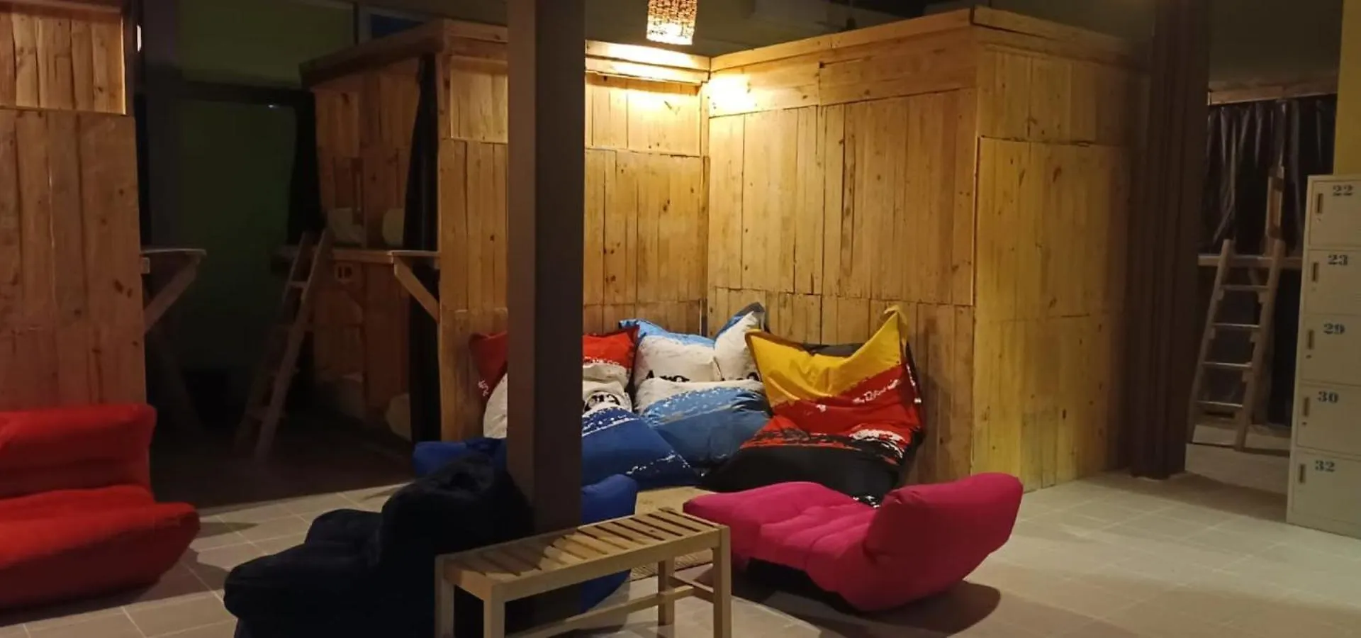 Hostel Tropico 20 Pdc بلايا ديل كارمن