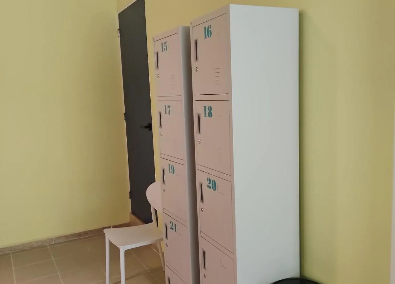 Hostel Tropico 20 Pdc بلايا ديل كارمن المكسيك
